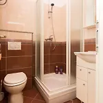 Dora Apartament *